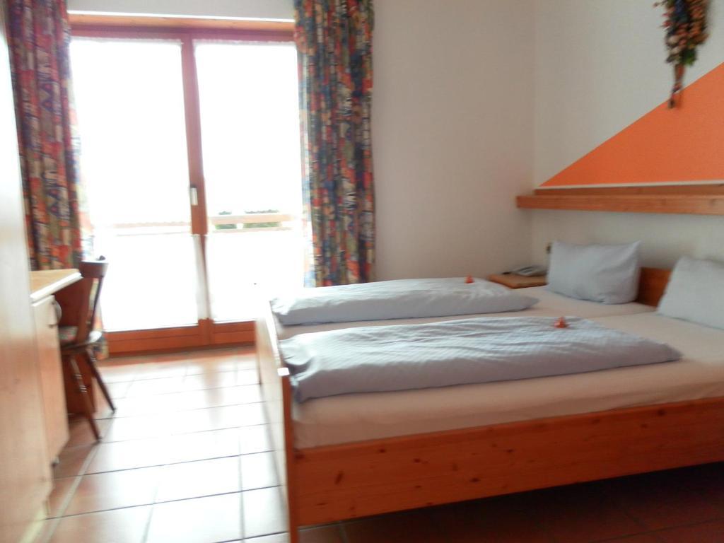 Landgasthof Asum Dasing Room photo